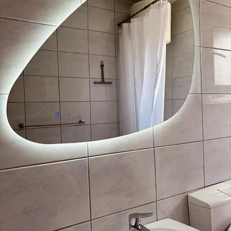 Old Stone * מוסטר